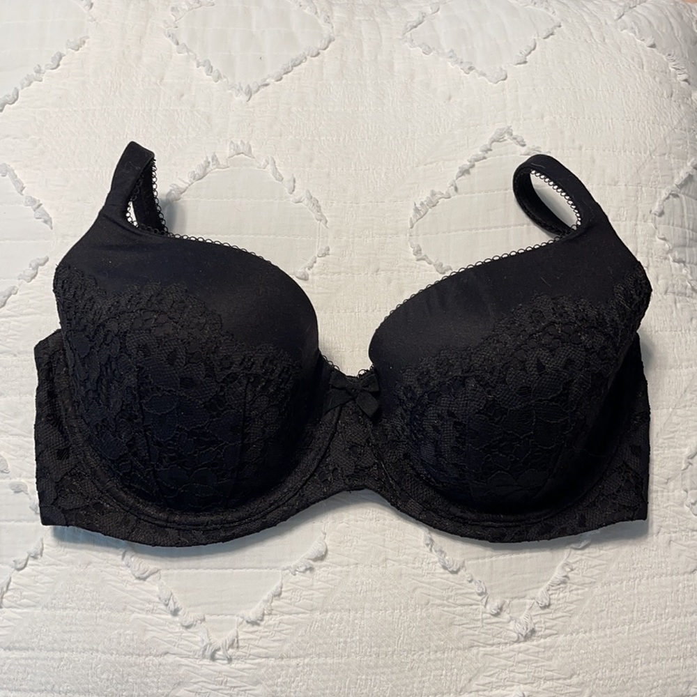 Body by Victoria Bra - Black with Lace - LIKE NEW!